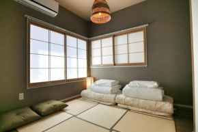 Edogawa Japanese Style Apartment 101 has direct access to Akihabara and Shinjuku, with convenient transportation and free WiFi